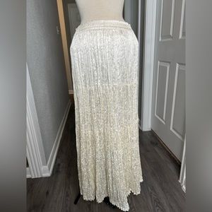White Ivory Flowy Maxi skirt Wanted by Beads Beautiful